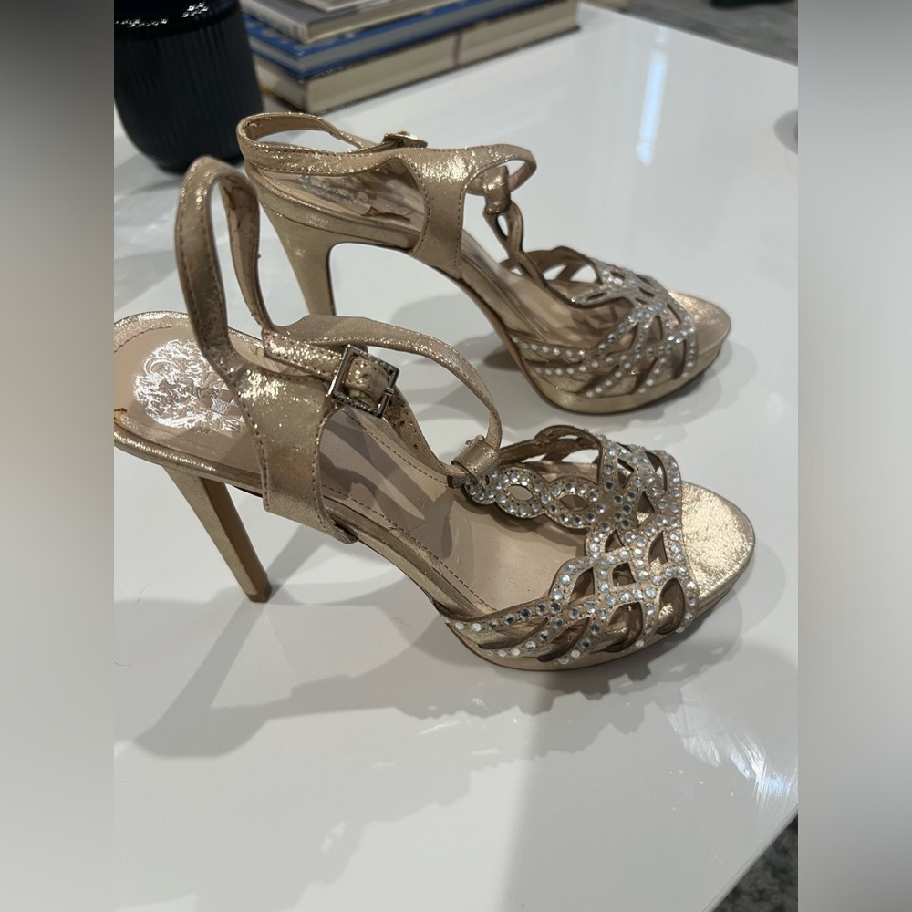 Vintage Vince Camuto Cristiana Gold Crystal Strappy Platform Heels 2000s 6.5 Y2K